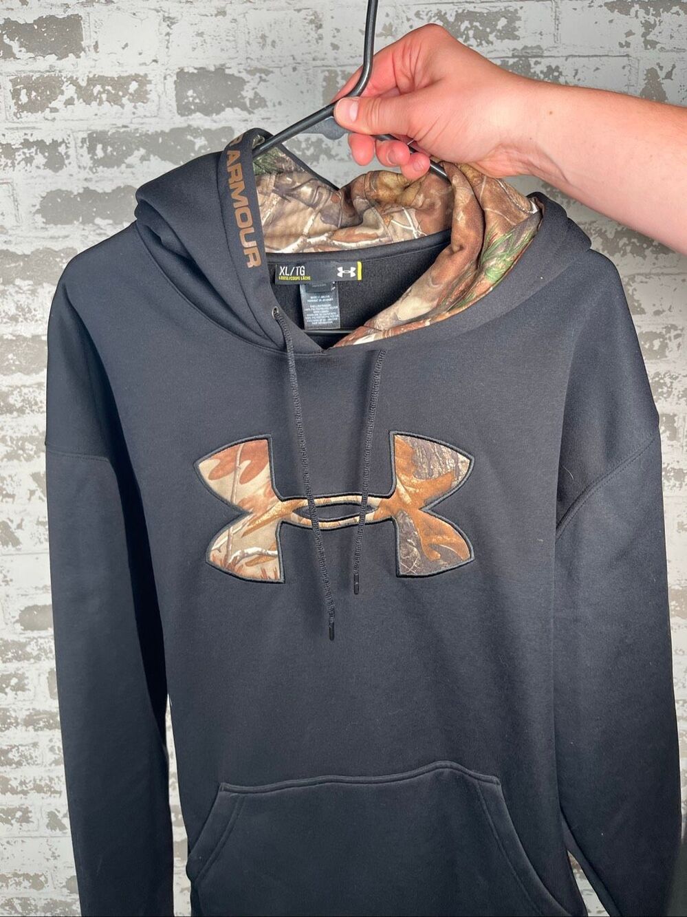 Under Armour | mens real tree camo and black hoodie
